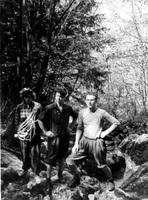 Александр Блещунов -справа -1936 год.